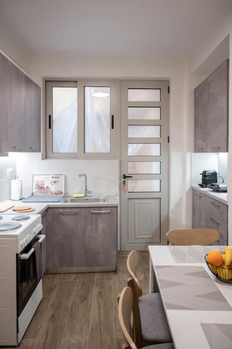 Erato Cosy By Sh Apartment