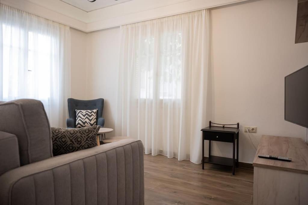 Erato Cosy By Sh