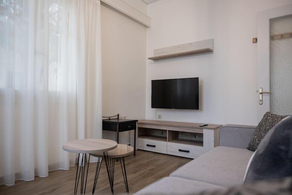 Erato Cosy By Sh Apartment